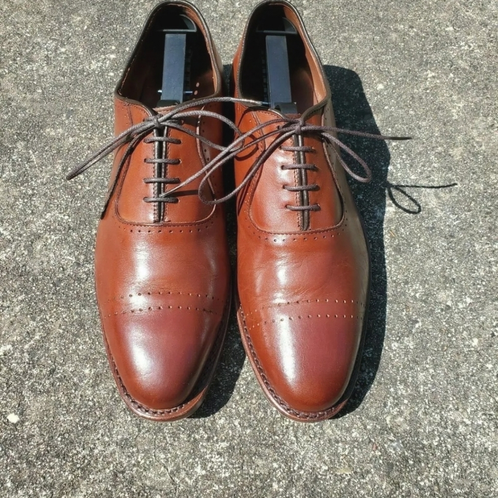 Allen Edmonds Vernon Perforated  Balmoral Chili US Men's size  8.5D